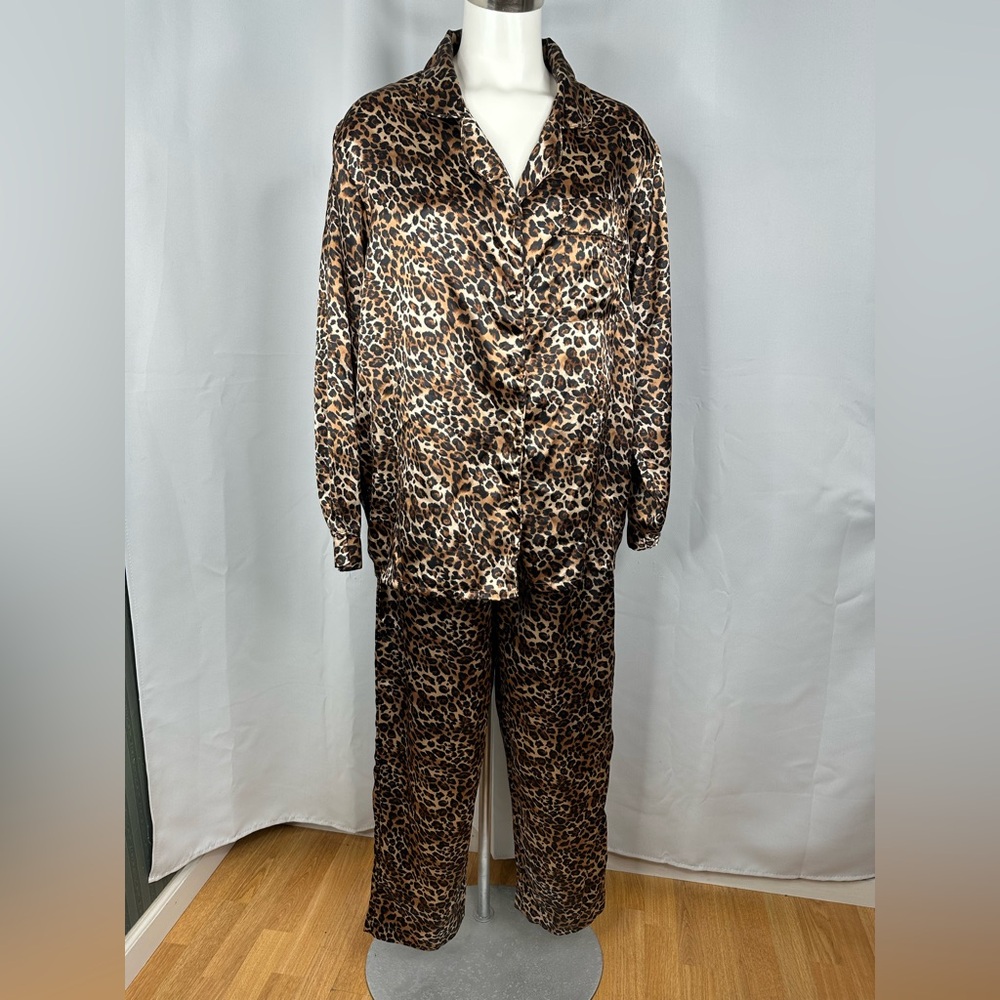 VTG Cinema Etoile 2 Pc Satin Leopard Pajamas Top Pants Sz Lg